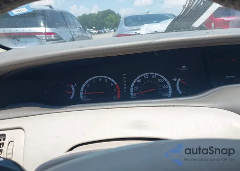 2002 Toyota Avalon Xl/Xls z USA, uszkodzony, nr VIN 4T1BF28B02U216155